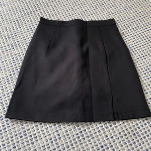 Skirt short